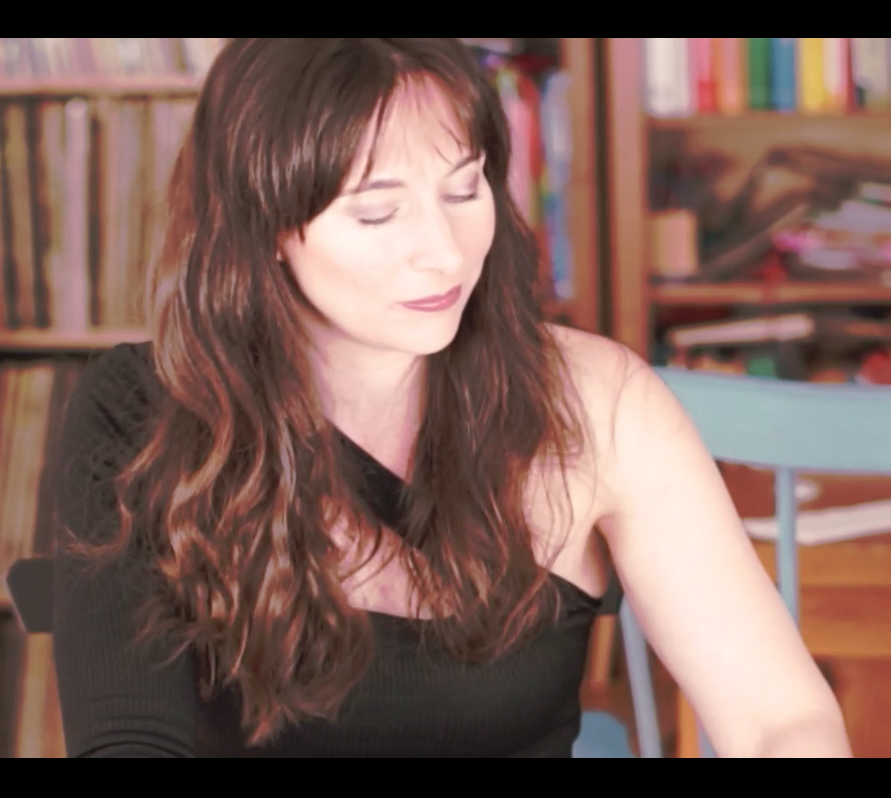 LizDavinciMusic's tweet image. I'm trying to wrap up four songs in the next couple of days and now I take a break by editing my living room footage.

#whiletheyprey #liveversion #videoediting #movavivideoeditor #videoshoot #livevideo #newsongs #newalbum #paxvictoria #lizdavinci