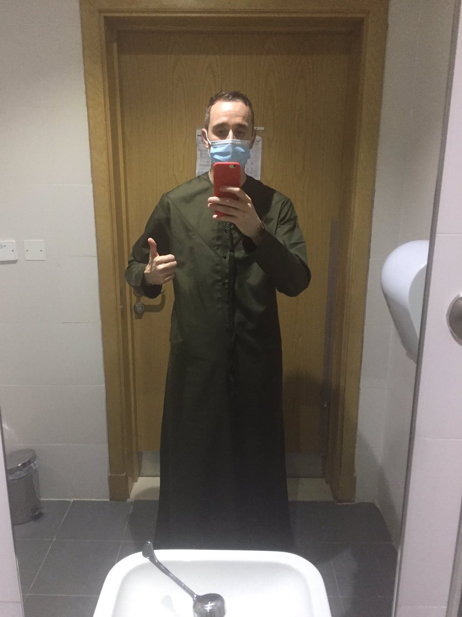 EddieMc1981's tweet photo. A much quieter national day than usual this year. Got myself a nice green kandura to match my favourite football team. 🙈🙈 Not the best day for it but faithful through and through. 🍀🇦🇪@ChrisArm91 was missed. I need a fellow fan to help me through this. https://t.co/gTJrOd1gcf