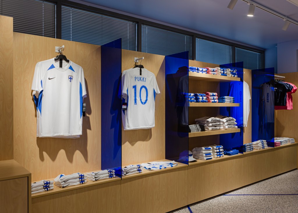 Pinto_Design's tweet image. Suomen Palloliiton toimitilat myllättiin ja tilojen toiminnallisuus mietittiin täysin uusiksi tilanteessa, jossa Uudenmaan alueen henkilöstöä muutti enemmän saman katon alle Urheilukadulle. Tässä maistiaisia!
#PintoDesign @Palloliitto @FDS_Suomi Kuvat: Vesa Laitinen