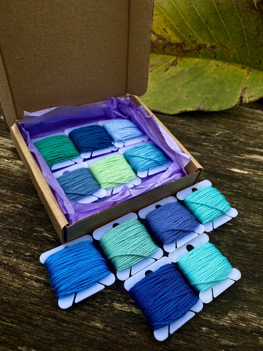 Violet_Threads_'s tweet image. I think we can all agree that wrapping our threads can be very boring🥱

So why waste time on wrapping threads when we at Violet Threads wrap them for you😁

Check out all our palettes at

VIOLETTHREADSSHOP.COM

💜🌸

#threads #embroidery #giftideas #violetthreads