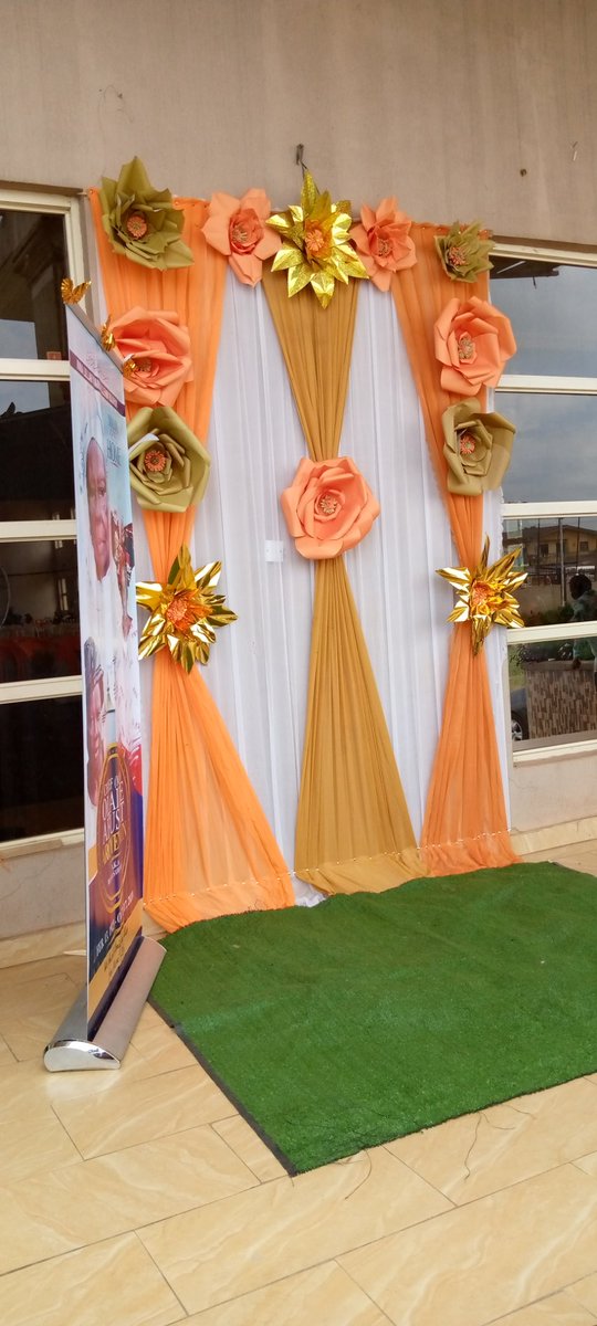 ilerigee's tweet photo. Paper Craft decor by IleriGee Enterprise in conjunction with AbbyTee Paper Crafts. DM to book your event(s) now🤗🤗🤗 https://t.co/Dq1J2EDPD8