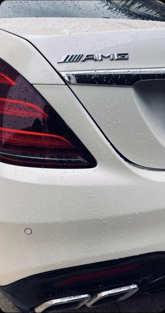 BaderBarkan's tweet photo. Beauty begins at the first Drop (AMG)😍🥺 https://t.co/3z5aX3xIrY