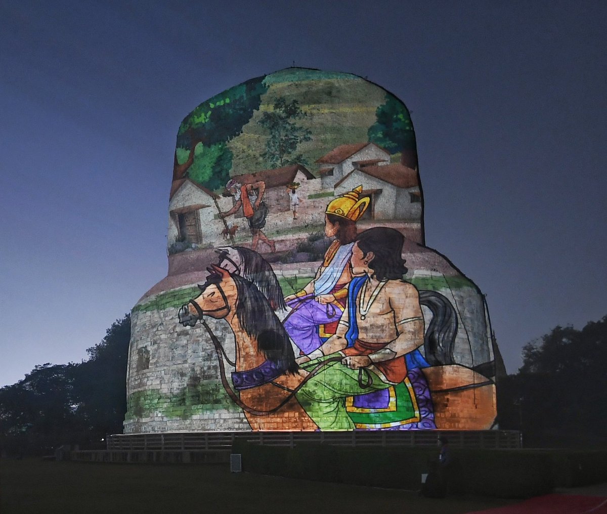 Went to Sarnath, a place closely associated with Lord Buddha. Also witnessed a sound and light show there. https://t.co/QuSjH1aPNE