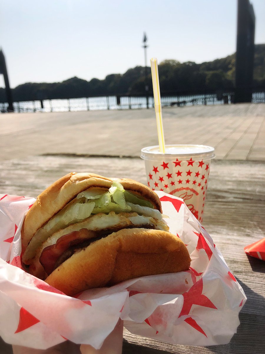 ホークス日本一記念九州うまいもの物産展 佐世保バーガー 平戸のうちわ海老味噌汁 よしむらなつき 里見 八犬伝reboot コミックス11巻発売中 のイラスト