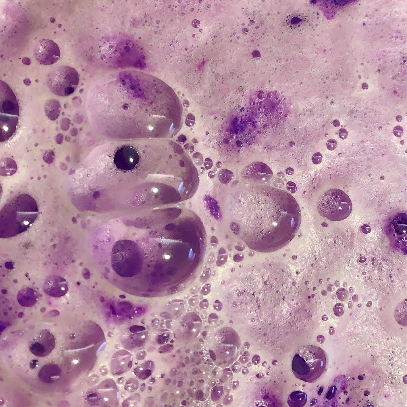 foamii_bath's tweet photo. Last day for 25% off all products!
Don’t miss out on this great deal!

Also...

Christmas Bombs coming very SOON❄️🙌🏻

Thanks guys🥰

#blackfriday #cybermonday #25off #foamii #bathbombsale #bathbombs #bathdust #handmadebathbomb #makersgonnamake #handmadewithlove #selfcarebath https://t.co/Mqfm6dzRFW