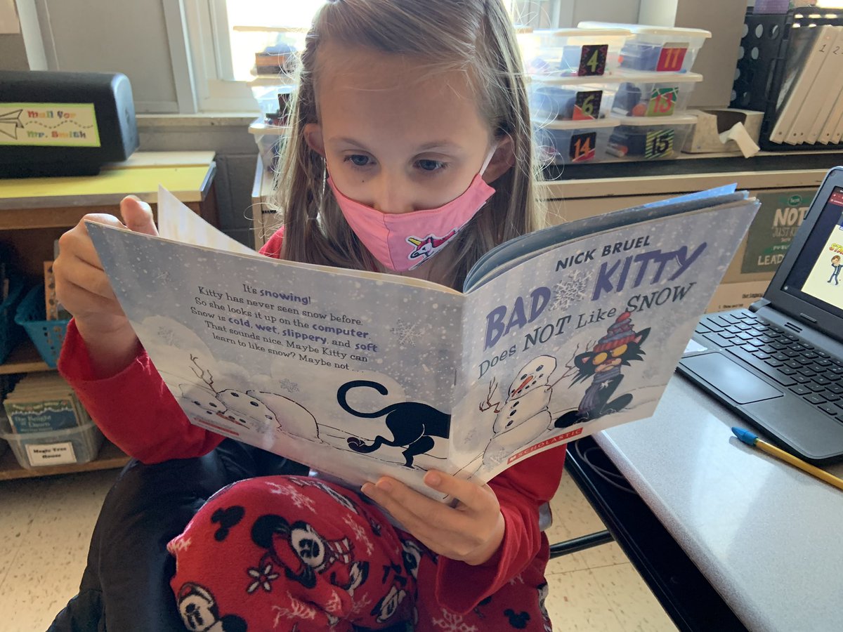 MrLeviSmith's tweet photo. #isd2ndgrade @lufflions received their next free book, Bad Kitty! I’m so thankful for my parents who donated the funds to make this happen! https://t.co/zhMS9nKiIp