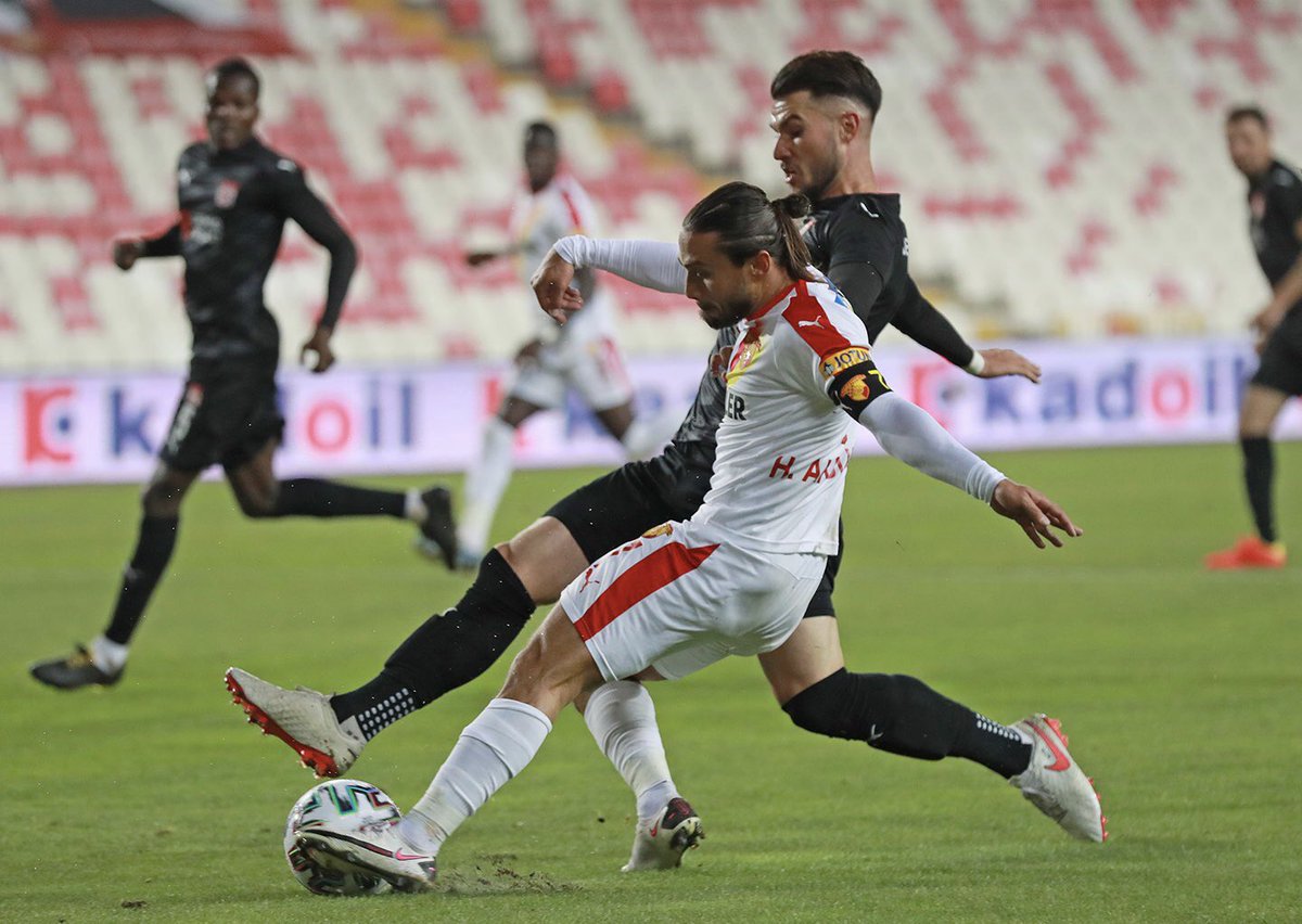 ⚽️ Spor Toto Süper Lig’de 10. haftanın kapanış maçları sona erdi.
📌 Sivasspor 0-1 Göztepe
( ⚽️ 80’ Halil Akbunar)
📌 Kayserispor 0-0 F. Karagümrük https://t.co/Xdyarw9X83