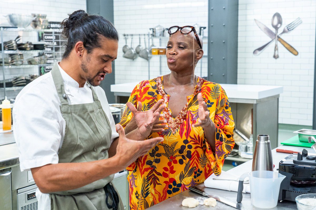Caption this 🤣
Tune in to @greatbritishmenu from December 1st at 8pm on BBC2 to possibly find out what myself and @andioliver are discussing. It’s clearly a cracking bit of chat!!