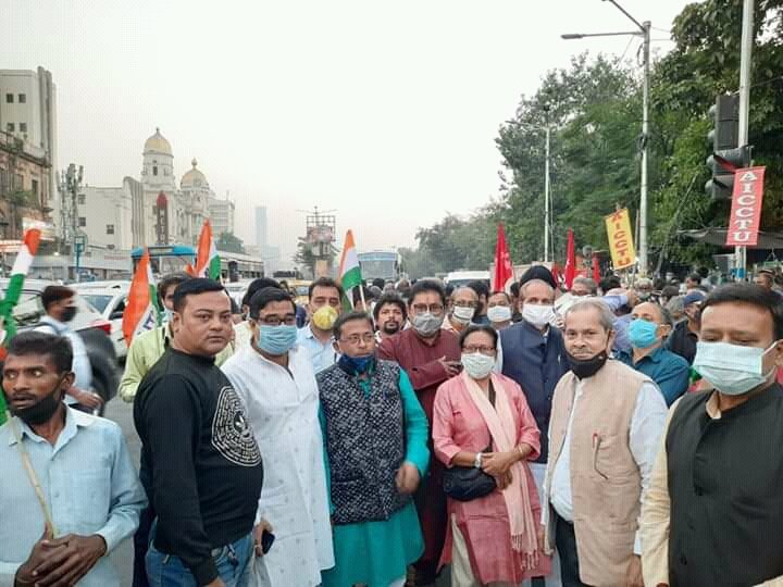 INTUCWB's tweet photo. #WalkForFarmers
INTUC West Bengal Branch in Protest with all CTUs.
@IntucKerala @Roshni86056527 @INTUCnational @CgIntuc @rckhuntia @IntucGujarat @IntucBihar @StateIntuc @ChandigarhIntuc @IntucS @BiharYouthINTUC @INCIndia @INCWestBengal @RahulGandhi https://t.co/Hb4nXnleI4