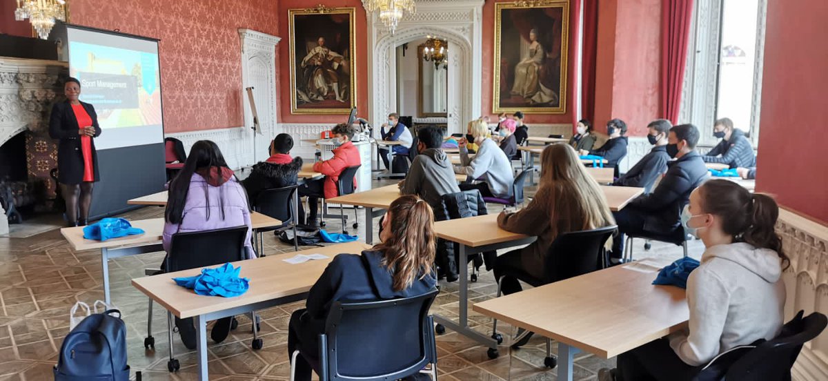 THSSixth's tweet photo. Thank you @YourStMarys for a varied and informative university taster day for our Year 12 students last week. Special thanks to @mjgriessel for organising! https://t.co/R9G4RXkLNa