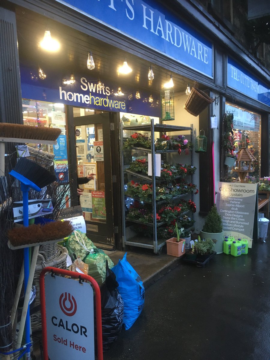 swift_iron's tweet photo. New lights looking fantastic, Thankyou Paul.
@officialcalor @kilndriedlogs @AlgonOrganic
#plants #logbaskets #brushes #dustbins
@SmallBizSatUK @FBPlace @TheGBHighSt https://t.co/98OJf2uAv9
