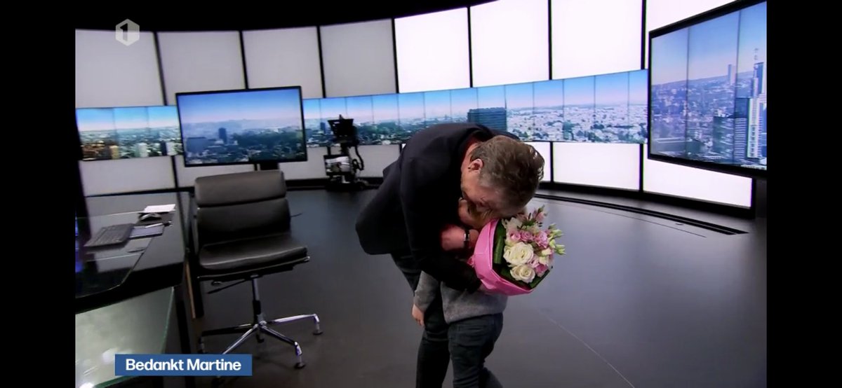 Riadh_B's tweet image. Martine Tanghe. Dank dat u bij ons was ❤️❤️❤️ #vrtnws