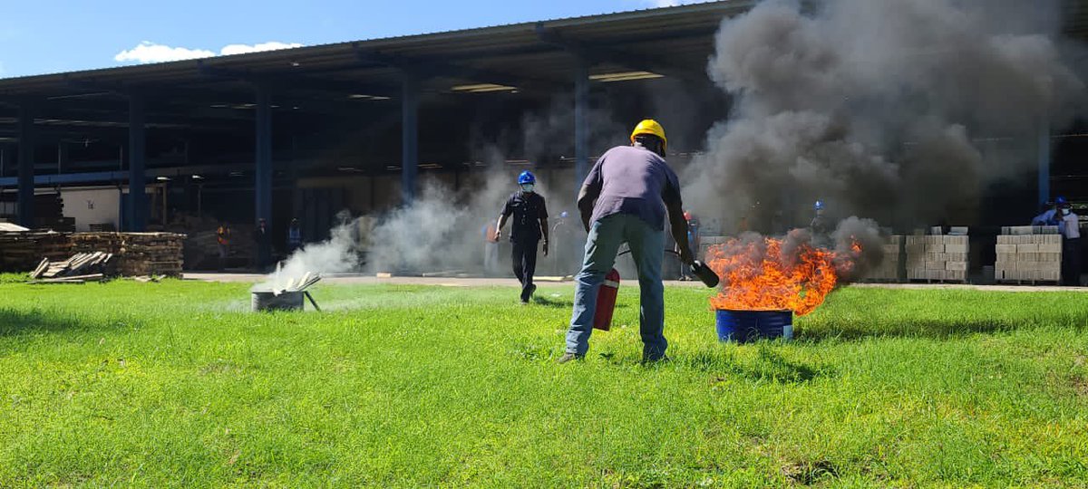 Jamaica Fire Brigade tweet media