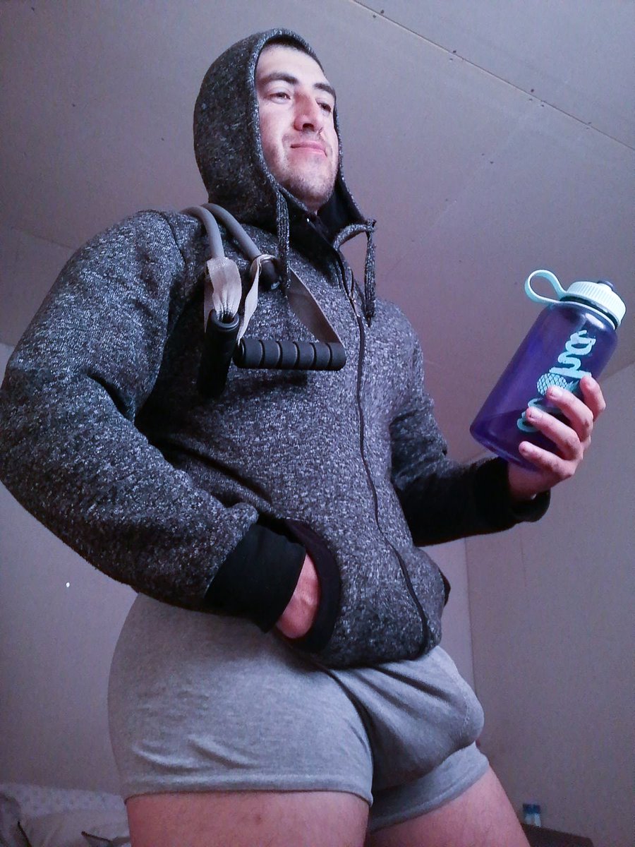 RossVergon's tweet photo. https://t.co/4DkeaCFNC0

VIKINGO 🍆 https://t.co/zGo6cIJW20