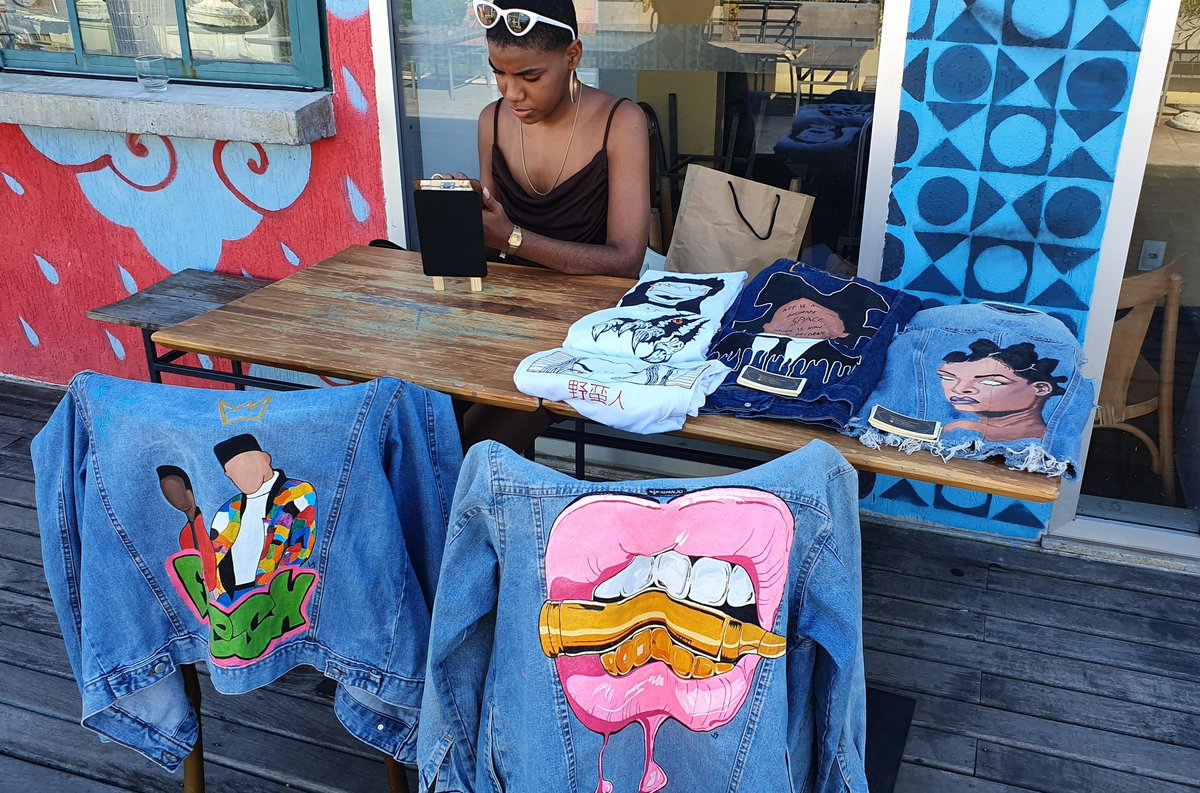 ✨ Primeira exposição do ateliê ✨
Gratidão sem fim 🙌🏾❤️
O texto no insta está melhor instagram.com/p/CIN8-1DlXD5/…