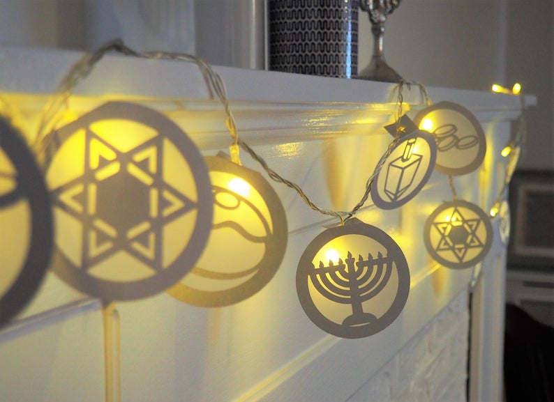 InJudaica's tweet photo. Time to get your #HanukkahDecoration!
 
https://t.co/TwuUyuRfCv 
 
#Hanukkah #Chanukkah #Chanukah #JewishHolidays #Judaism #ChanukkahDecoration #ChanukahDecoration #FestivalofLights #Dreidel #Menorah https://t.co/LsaZqiezzk