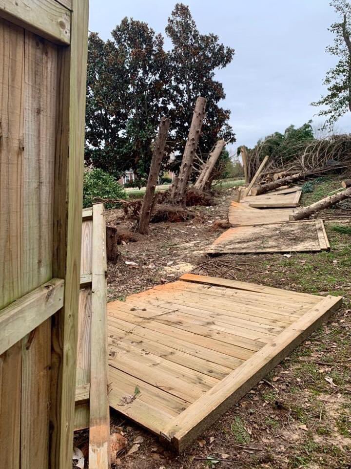 IncFaulkner's tweet photo. Have the recent storms taken a toll on your fence?  Give us a call at (864) 304-2711 to set up an appointment to give you a free estimate to repair your fence. https://t.co/oEVgI2PKJc
