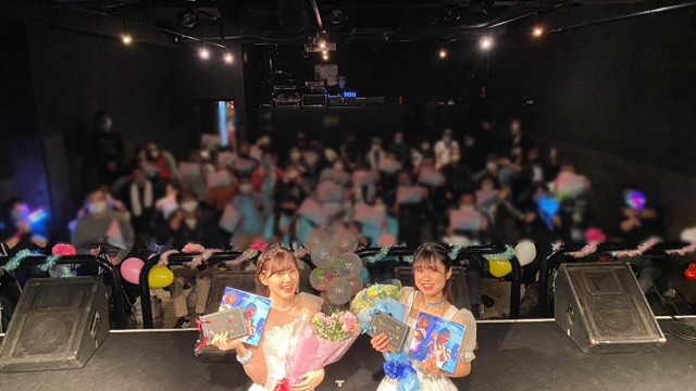 Rejewel2's tweet photo. 昨日の「Re:Jewel Final Live」にご来場いただいた皆様、そして遠くから応援電波を送っていただいた皆さん、今まで2人を応援していただきありがとうございました。
これからは共に別の道を歩むことになりますが、今後も引き続きあゆなとりおなの2人を応援していただければ幸いでございます。 https://t.co/kmBNYwHkPr