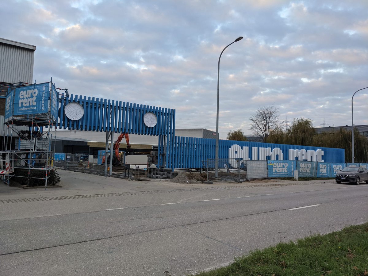 BlowupsNL's tweet photo. Leuk project voor @eurorentexpert!  #sign #signage https://t.co/671iBoDBR3