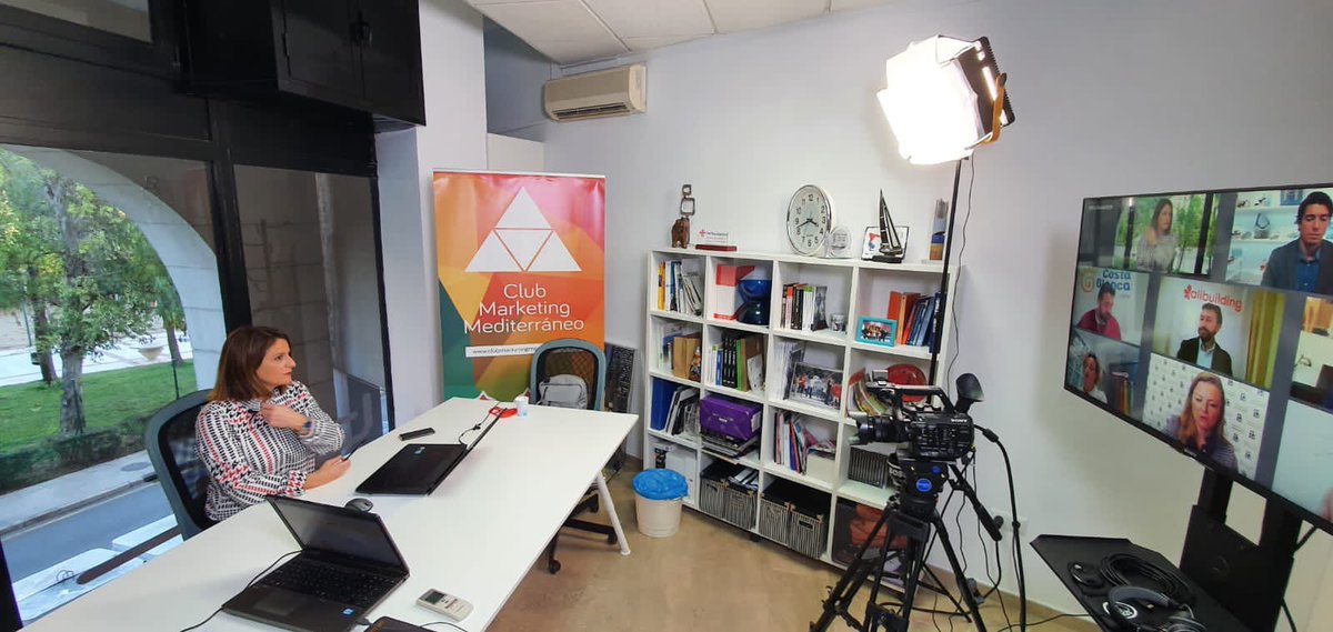 PuriNaya's tweet photo. 🙋🏻‍♀️ Estamos preparados para hablar con las marcas de referencia de #Alicante. 

🕔 A las 16 horas comienza el #MiaThink2020 del @clubmktmed 

🖥 Conéctate en https://t.co/CAFpwzHOtb 

📍 @BlauBenidorm #Benidorm https://t.co/xsnr1pVPIx