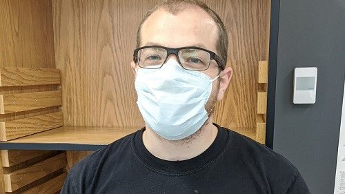 UHN's tweet photo. When Eric lost his fingertips in an accident, he thought his career was over. Today, he is back on the job as a woodworker and eyeing a return to his hobby of rock-climbing thanks to his care team at @UHN's @AltumHealth.

Read more → https://t.co/LeXyLC90vg https://t.co/sfAs3HCXgZ