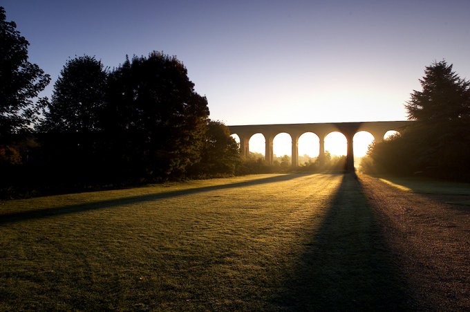V is for  #Viaduct. Traversing the Colne Valley, The Chappel Viaduct is a spectacular sight. There's plenty of nearby walking routes in a variety of different lengths too! #AtoZofLockdownColchester https://www.visitcolchester.com/things-to-do/chappel-viaduct-p1250211