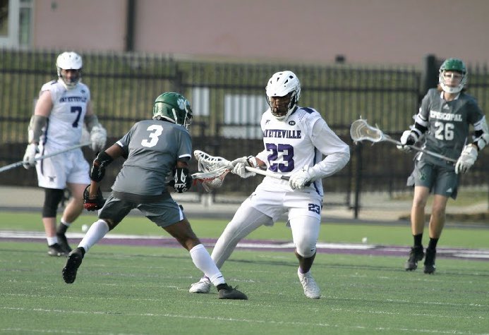 Iamtravonfields's tweet photo. I play defense too...😏 https://t.co/rdLxWlfzbU