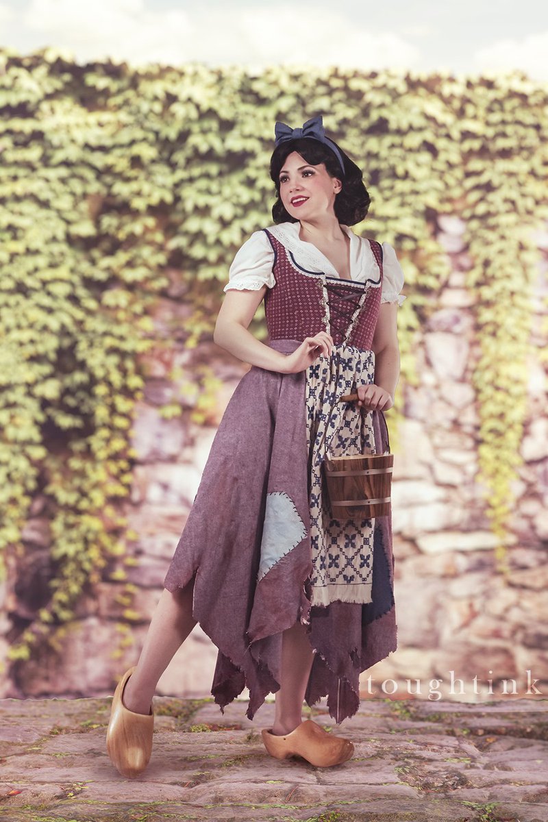 Disney cosplay tweet media