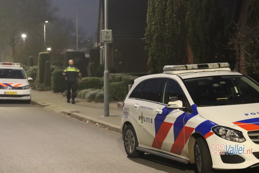 Bewoonster Brahmslaan in #Voorthuizen schrikt wakker van inbrekers. 112Vallei.