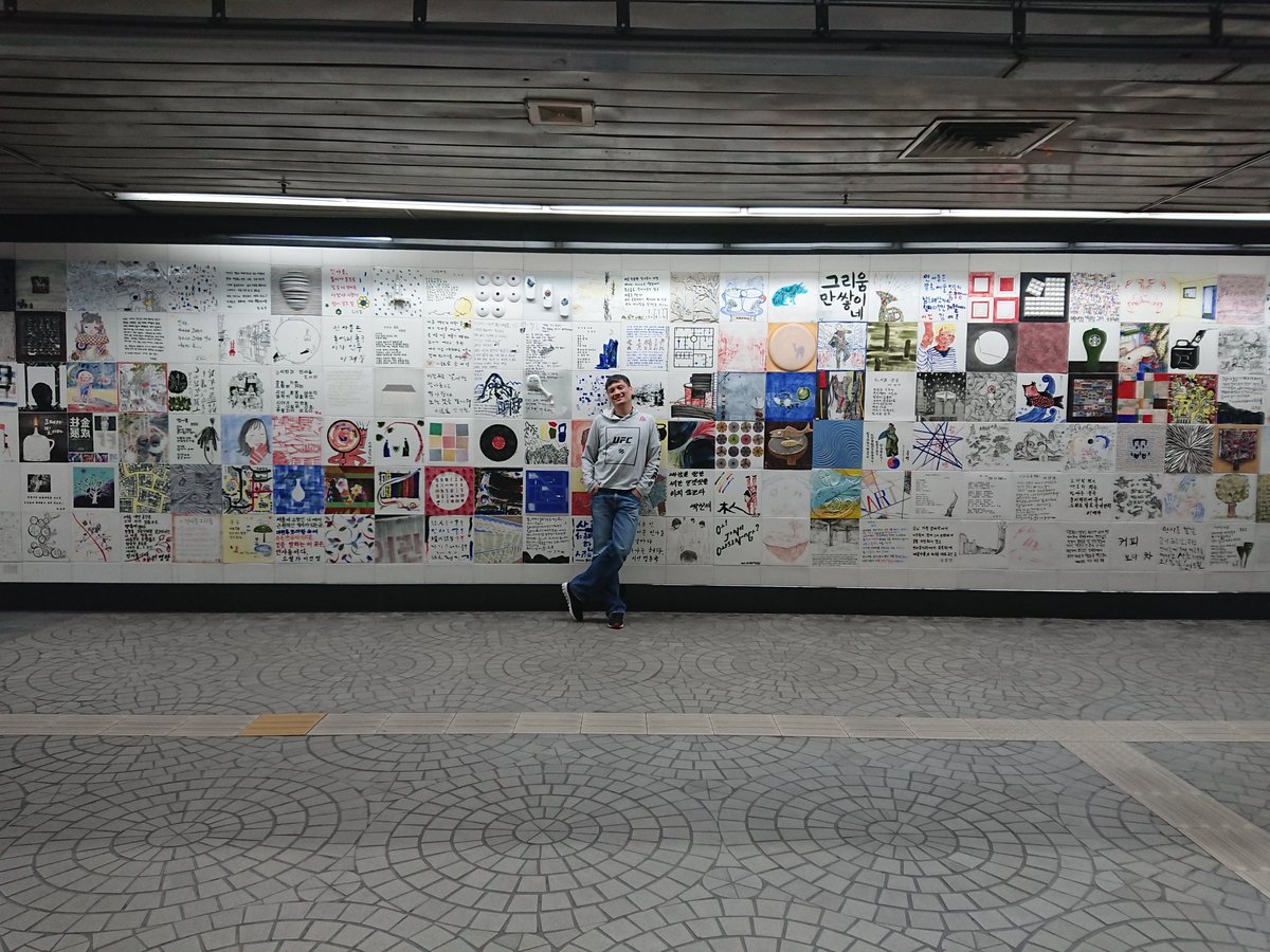 I want to come back to Korea because I love their effective transportation system, and I love the cleanliness of their subway stations. Makes you want to just ride the subway to anywhere, get lost and explore Seoul. #SamaKaSaKorea <a href="/AkoSiKatOK/">ʇɐʞısoʞɐ ♧</a>