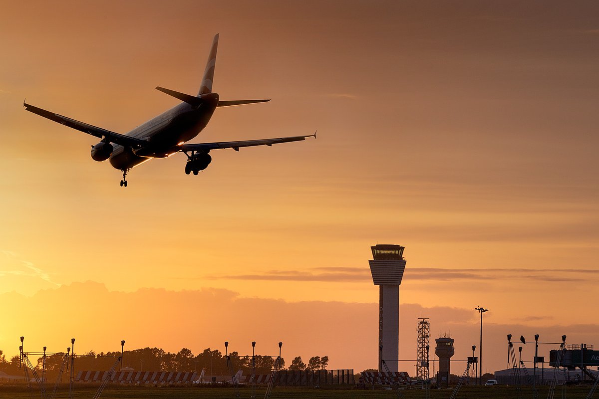 IAApress's tweet photo. Hi Adam. Whilst you’re waiting for your @NASA trip, we would be honoured to give you a tour of the new air traffic control tower @dublinairport (Ireland's tallest building &amp; best view in Ireland) - you'll see Irish ground control in action #AdamLateLate #LateLateToyShow @rte https://t.co/uk9RCawD9P
