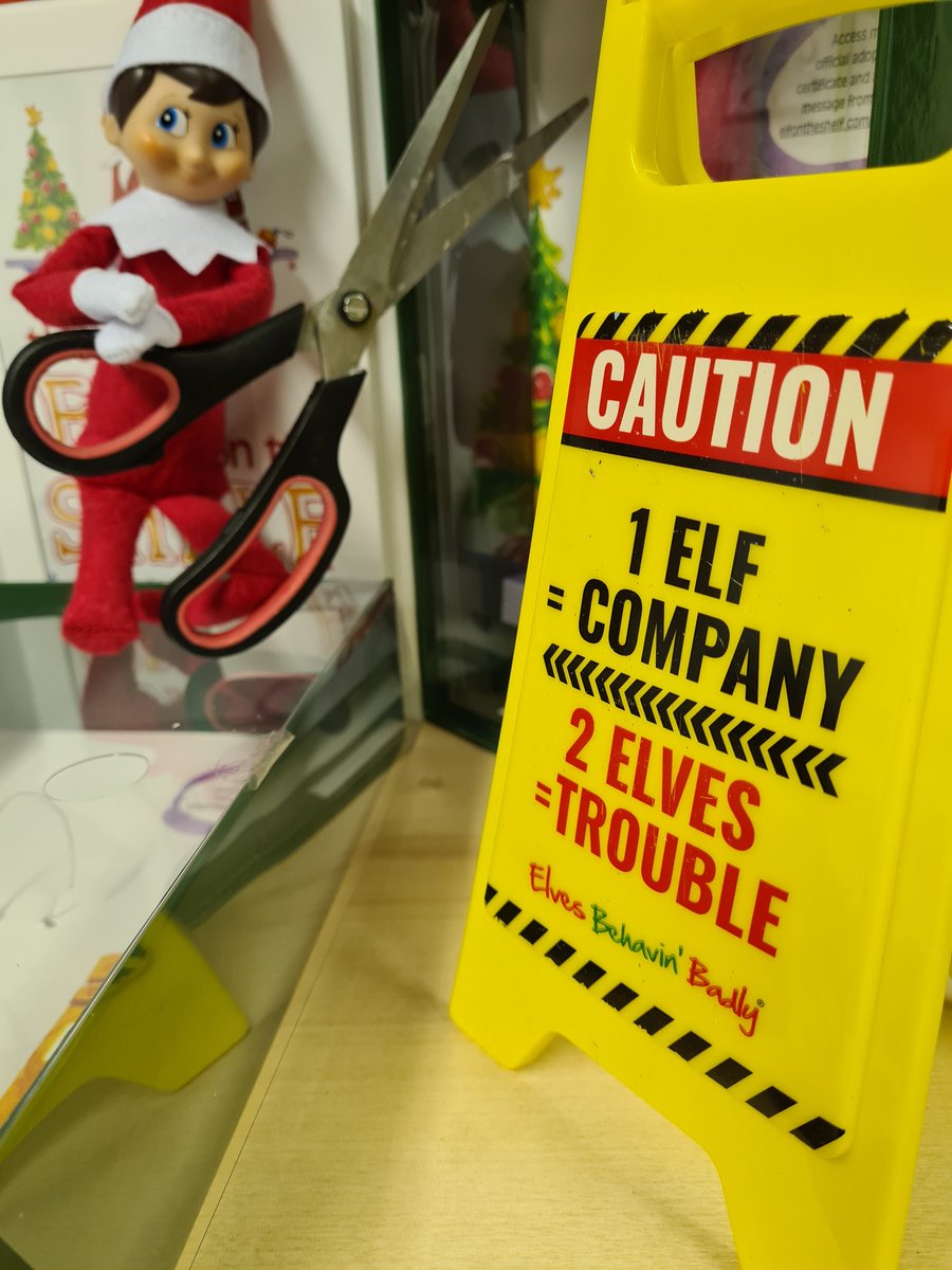 lizanne_marais's tweet photo. Uh oh.... here comes trouble! The @Thomas_Franks_ elves are planning their escape from the catering office @ShiplakeCollege.🌲🎅 https://t.co/OaRbHQTrLL