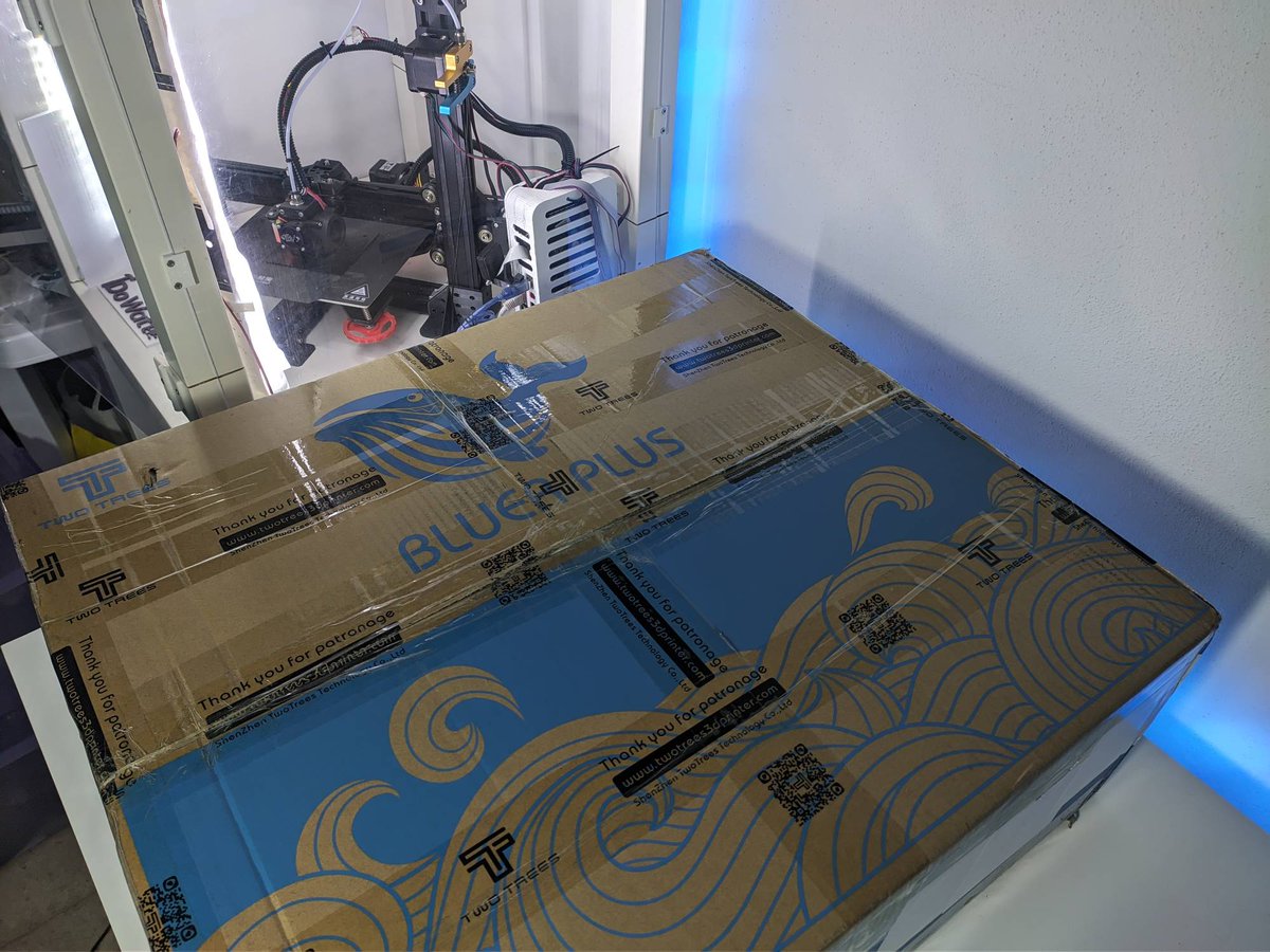 dowatt_'s tweet photo. My new toy, two Trees Bluer Plus. #3dprinter #dowatt #diy https://t.co/ol6B4grPPN