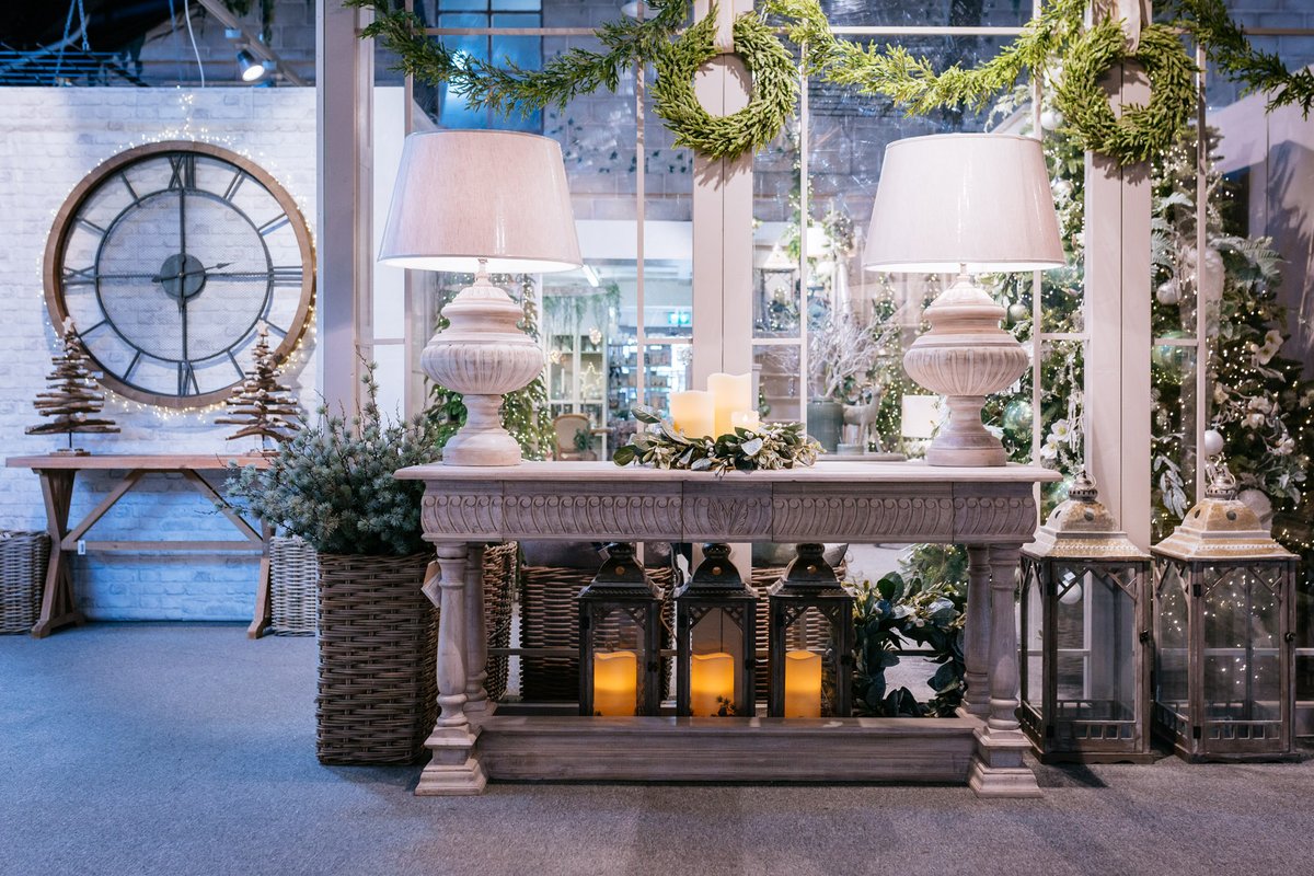 Some beautiful hallway inspiration from our Christmas Shop. 

We have Christmas decorations to decorate all areas of your home &amp; garden this Christmas. 

Shop the range at our store or online at thegardenhouse.ie
#Thegardenhouse #Christmascollection #Somethingforeveryroom