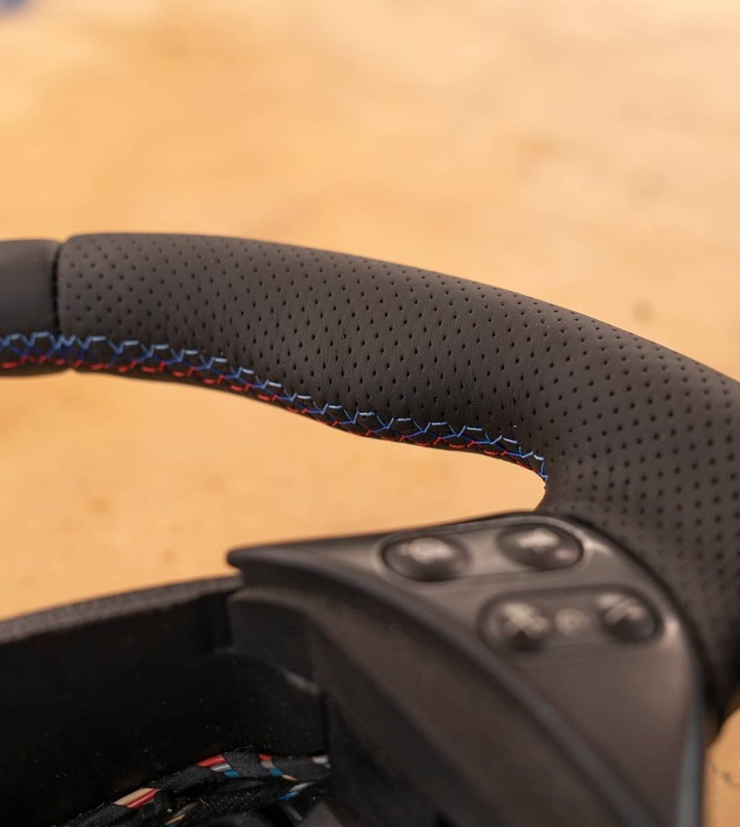 dclassauto's tweet image. BMW E39 M5 wheel we recently retrimmed in plain and embossed nappa leather. #m5 #bmw #e39m5 #e39