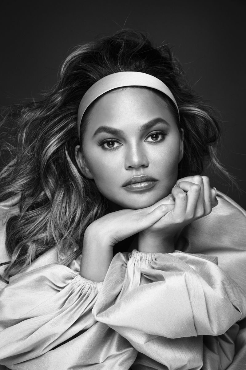 Happy 35th birthday to Chrissy Teigen! 