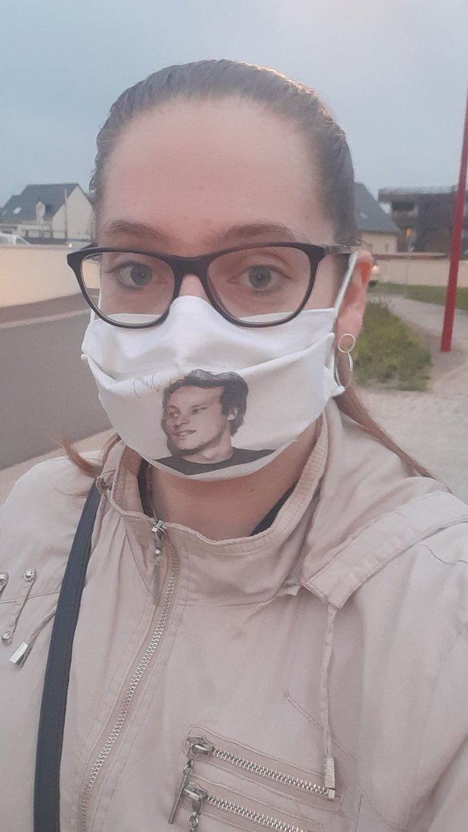 Vous m'avez prise pour une fan de @VianneyMusique ?! Mais non quelle idée...😅😂
💚❤💙