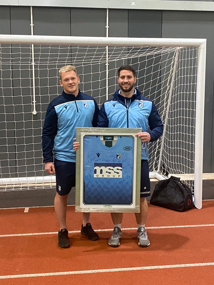 Cardiff_Pathway's tweet photo. Last day at Cardiff Blues for physio Joseph Sowden. Amazing work ethic and a great professional who has made such a difference to the players and staff he has worked with. https://t.co/gxNyHCP8dj