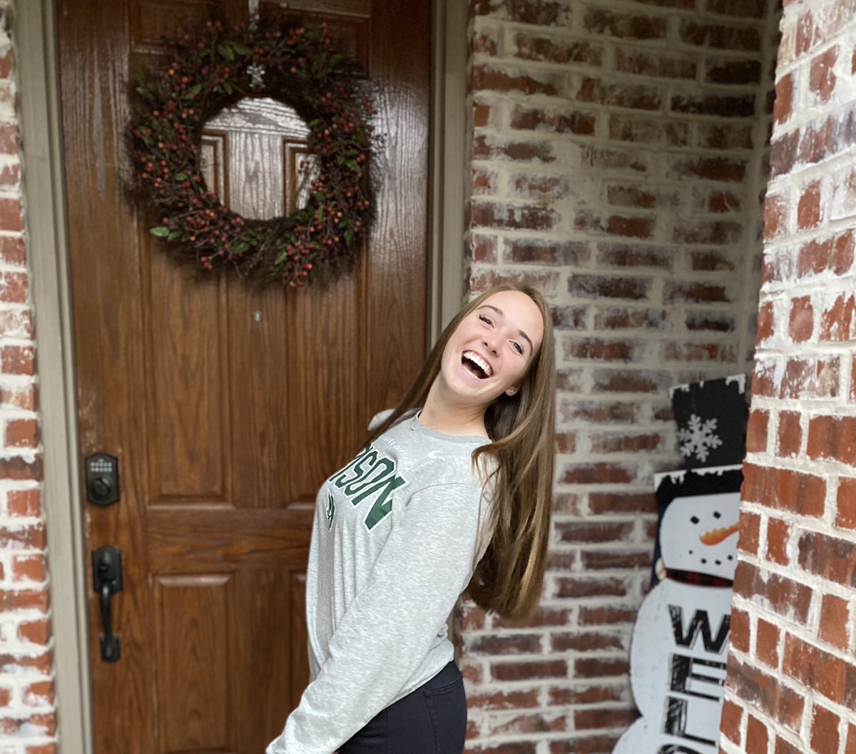 allyeryan's tweet photo. Humbled and blessed, I am proud to announce my commitment to attend college and play softball for Oklahoma Baptist University.  To
those coaches who believed in me...you were right. I did it! 
#youknowwhoyouare
#glorytoGod 
@OBU_Softball @TXFusionGold16U @Reedy_Softball https://t.co/YONNRkvsGs