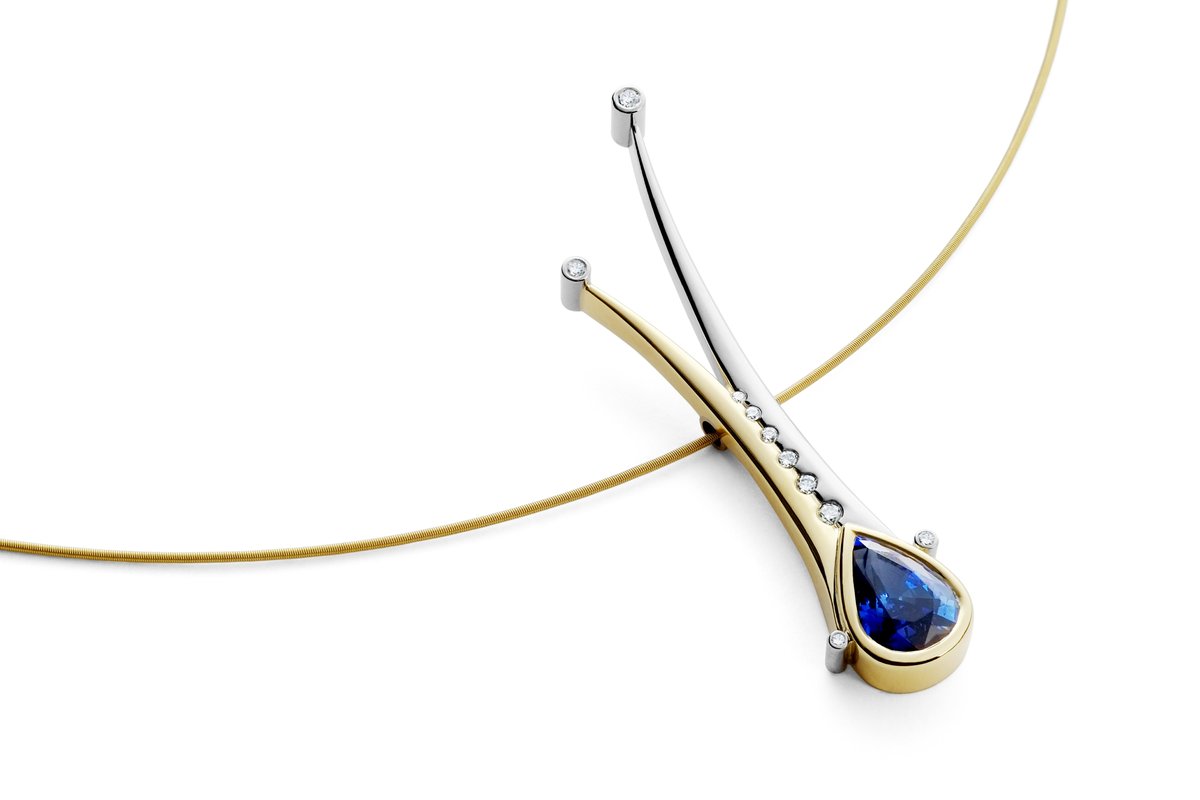 Moving onto blue and showcasing a stunning Sapphire in this beautiful pendant...pure elegance!
