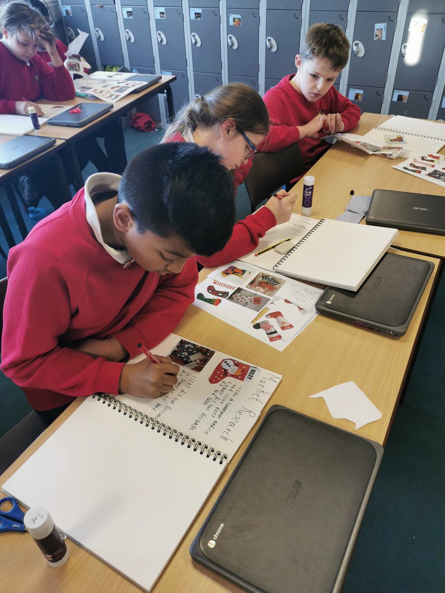 BG_Foxes's tweet image. Today we kicked off our DT project with some market research about products already on the market before we design and create our own niche items. #DTproject #Foxesallstars