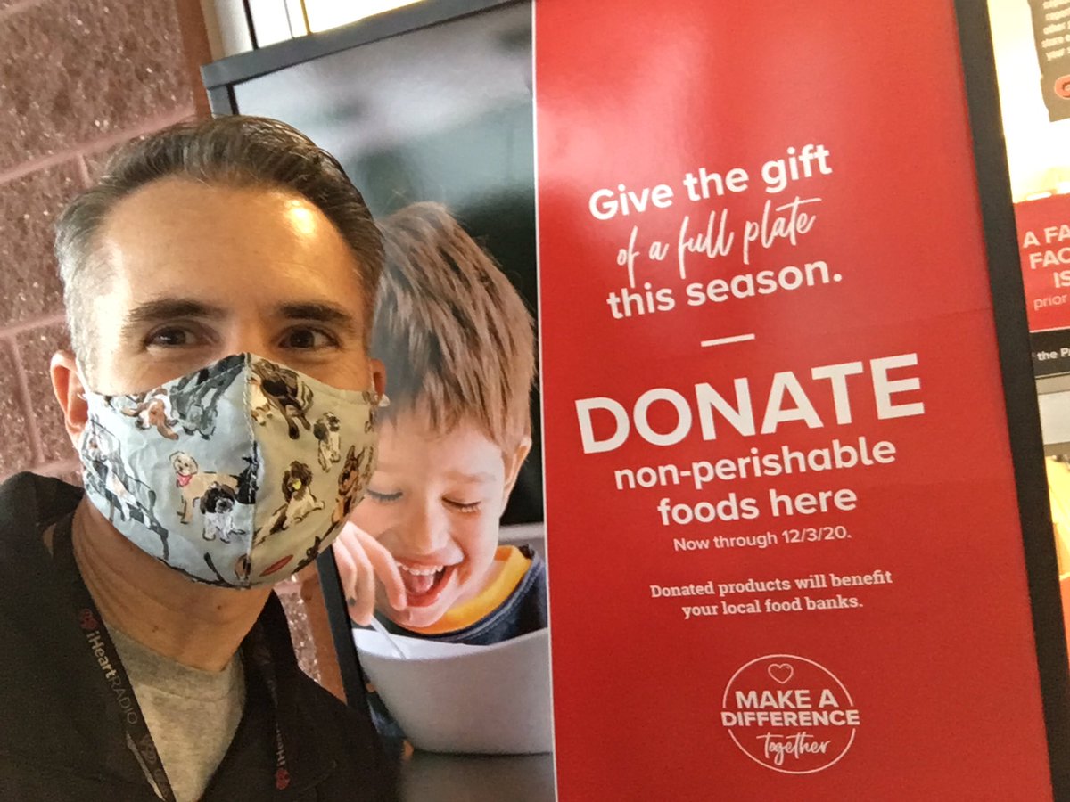The @GiantFoodStores Food Drive is underway! Stop by any Central PA Giant and donate non-perishable food items now until Thursday and help local families put food on the table this holiday season. #FoodDrive #SeasonofGiving https://t.co/B4BQxUSipc