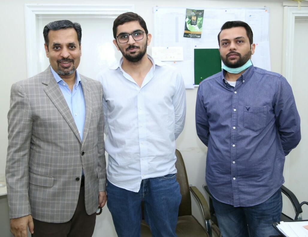 UrfiNadeem2's tweet photo. #JoinPSP
پاک سر زمین پارٹی ( کراچی ) 30 نومبر  بروز  پیر

دھوراجی کالونی مشہور کاروباری  شخصیت سلمان تولہ کی پاکستان ہاؤس میں چیئرمین پاک سرزمین پارٹی سید مصطفی کمال سے ملاقات اور PSP میں شمولیت کا اعلان اس موقع پر مرکزی جوائنٹ سیکریٹری ڈاکٹر یاسر  بھی موجود ہیں https://t.co/QzAfhy8hUK