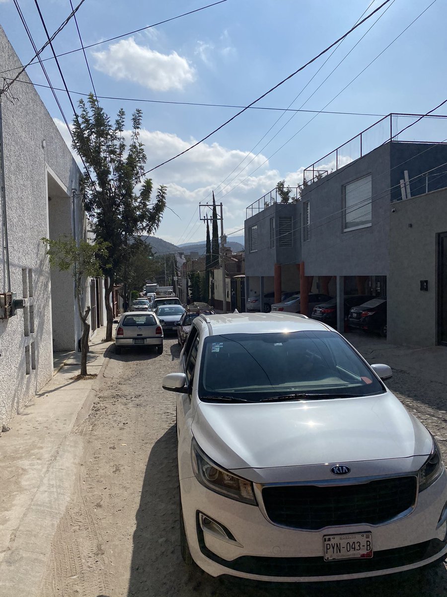 monicasutton's tweet image. #SanMigueldeallende completamente colapsado por obras, sin policias y las alternativas para salir Queretaro cerradas ¿Que hacemos?😡 @UnSanmiguelense #Gauanajuato @NTelevisa_com