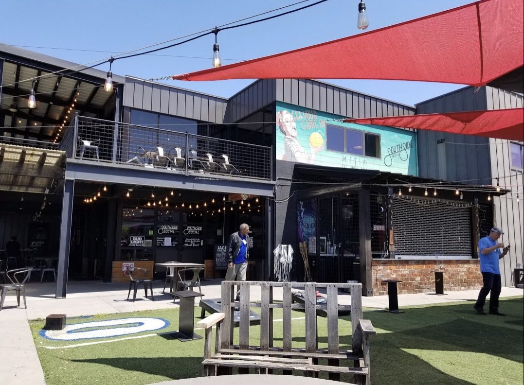 Southside Social near Finley stadium is a restaurant/bar with an awesome atmosphere and offers a little bit of everything to spend your time...enjoy a great dinner with a game of corn hole, ping pong, pool, bowling, darts, jenga, and more!🍺🎯🎳