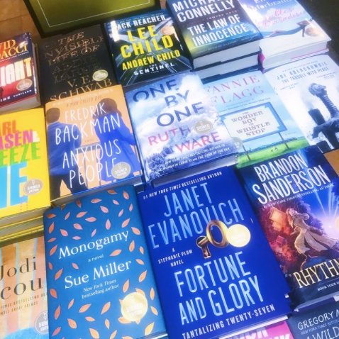 bedsidereading's tweet photo. Bedside Reading spotted in the wild! 👀
One of these titles is up for #goodreadschoice Best Mystery & Thriller of 2020, and another is a bestseller coming soon to Bedside Reading on the download! Can you guess which is which? 🤔 #cybermonday #bedsidereading #onthedownload https://t.co/xDtZ3692Sb