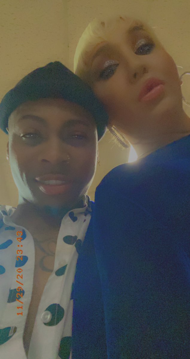 safari_star's tweet photo. Riding the blue wave with @MrJermany last night #Atlanta #adultentertainers #alabamaraised https://t.co/VGdG3erhZX