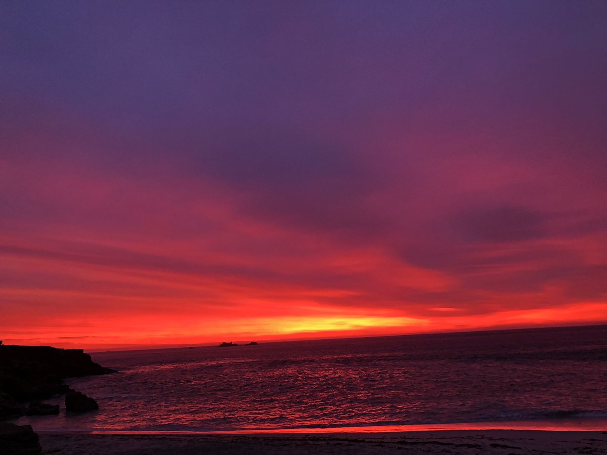 kgteii's tweet photo. Purée je pourrai dead pour les sunset c’est fou https://t.co/AA3Wt1nHDv
