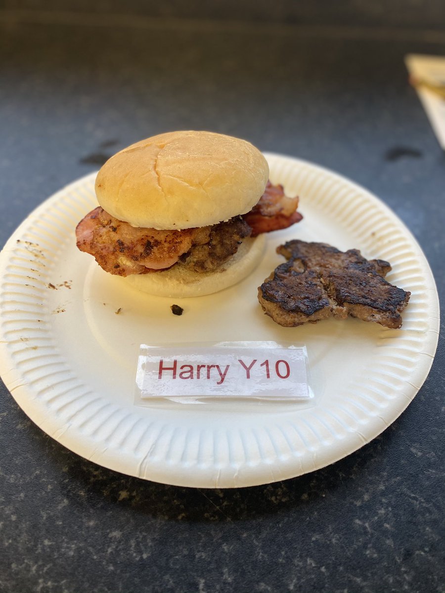 heath_academy's tweet photo. Year 10 have made burgers in their cooking lesson today🍔👨‍🍳 #cooking #homemade #food #learning #lifeskills #chefs https://t.co/0h4zbVjN3y