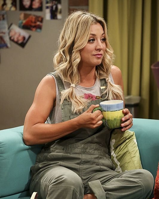 HAPPY BIRTHDAY BONNE FÊTE KALEY CUOCO!!     